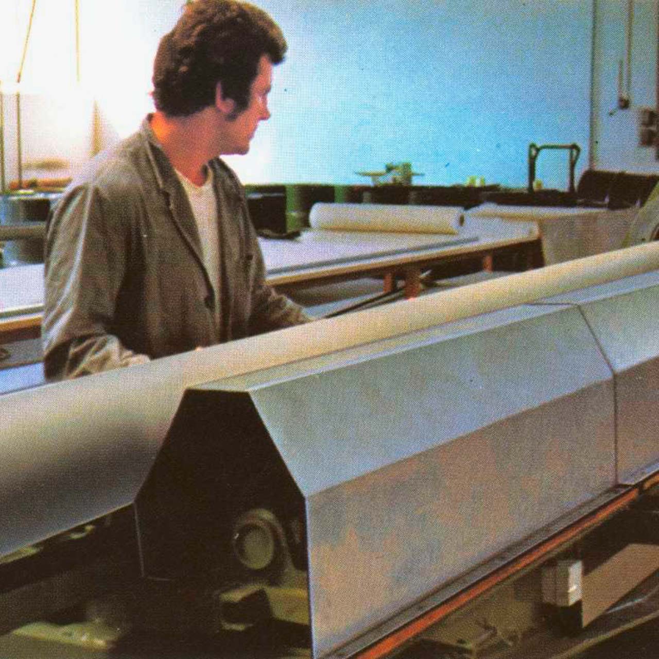 Historisches Foto der Produktion von GFK-Maste